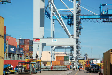 COSCO links Gothenburg and Helsingborg with Rotterdam