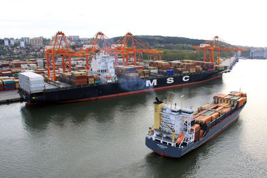 MSC exchanges one feeder service for two ocean