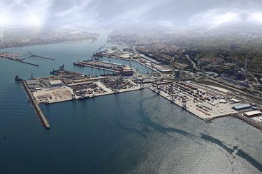 COSCO to buy majority stake in Noatum Ports